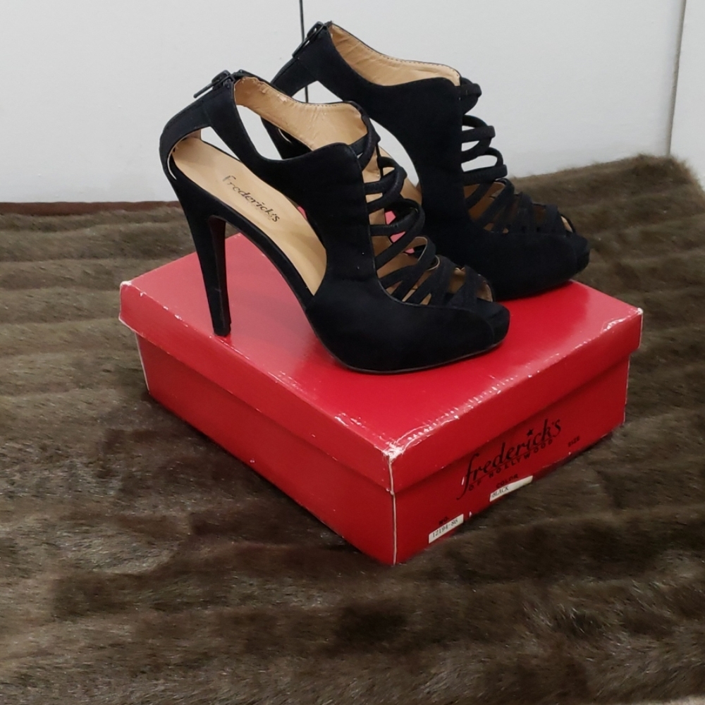 Heels - Picture 2 of 5